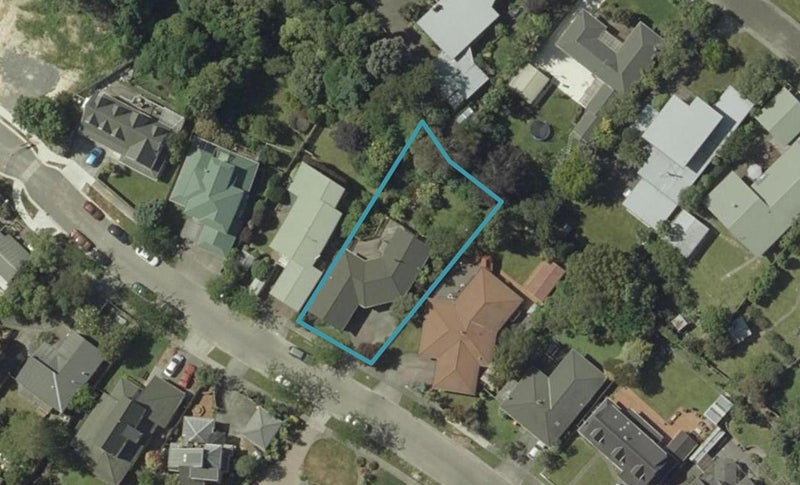 22 Heathcote Place, Fitzherbert, Palmerston North - Carousel 1