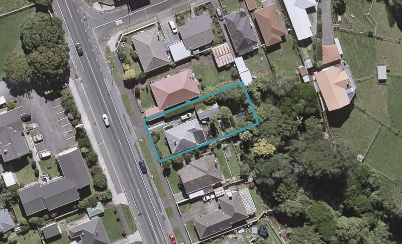 191 Coronation Avenue, Welbourn, New Plymouth - Carousel 1