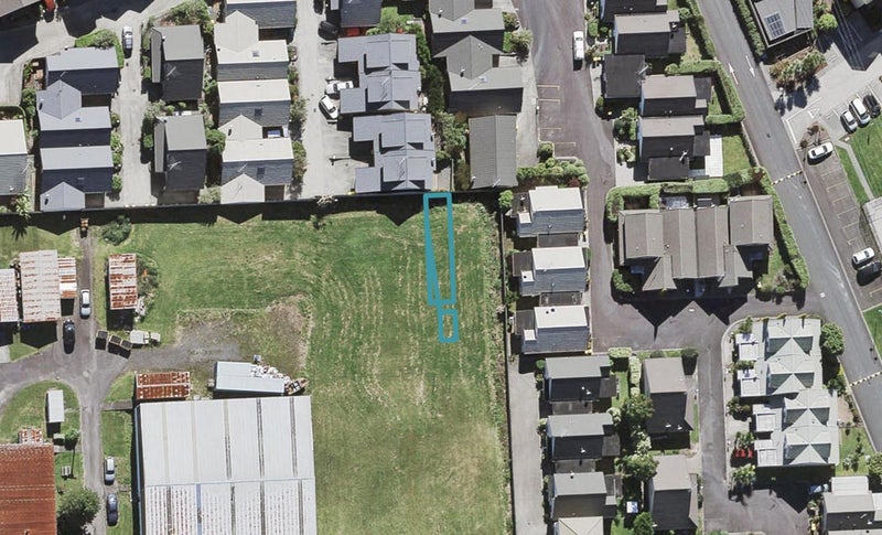 78 Rauemi Way, Te Atatū South, Auckland - Carousel 1