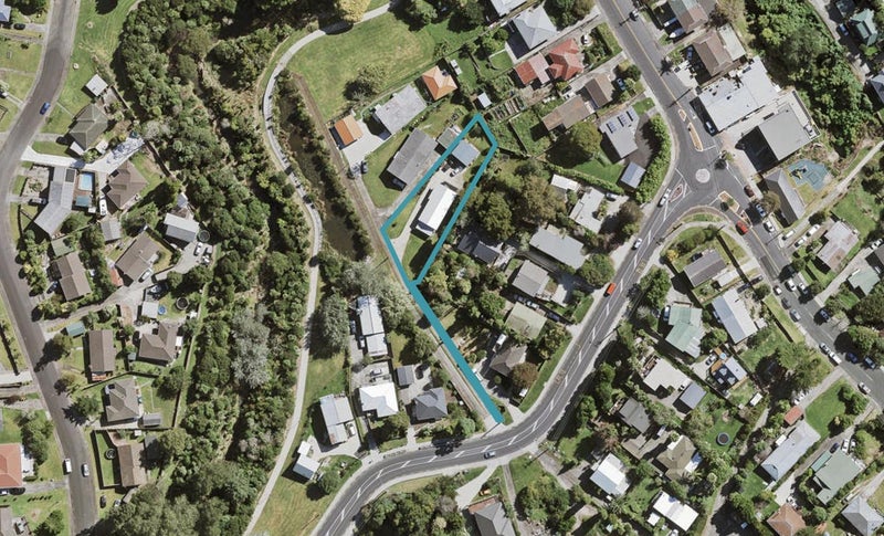 13 Seymour Road, Sunnyvale, Auckland - Carousel 1
