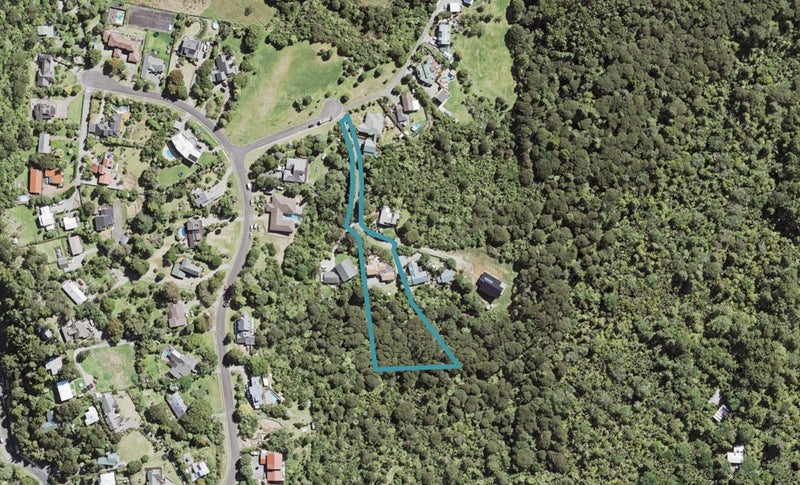 3A Laingrange Place, Laingholm, Auckland - Carousel 1