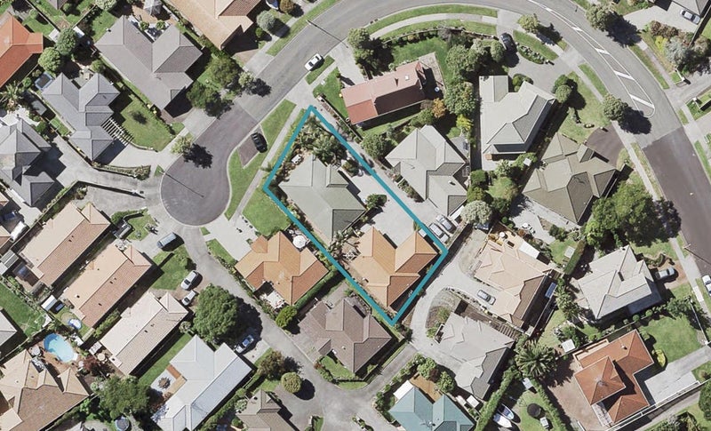 2/20 Mission View Drive, Northpark, Auckland - Carousel 1