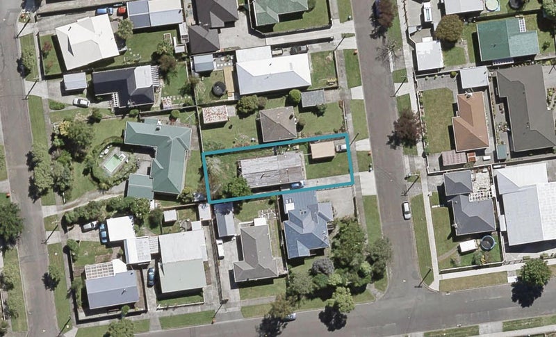 2/3 Willow Grove, Ebdentown, Upper Hutt - Carousel 1