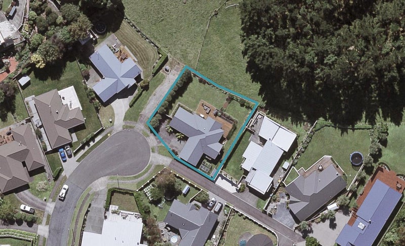 12 Long Place, Frankleigh Park, New Plymouth - Carousel 1