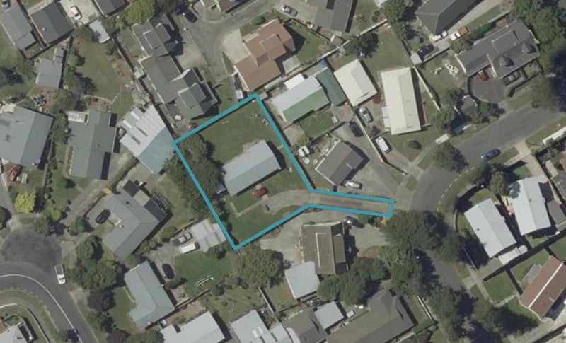 46 Suzanne Grove, Kelvin Grove, Palmerston North - Carousel 1