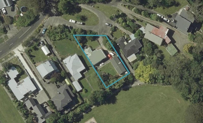 81 Atawhai Road, Fitzherbert, Palmerston North - Carousel 1