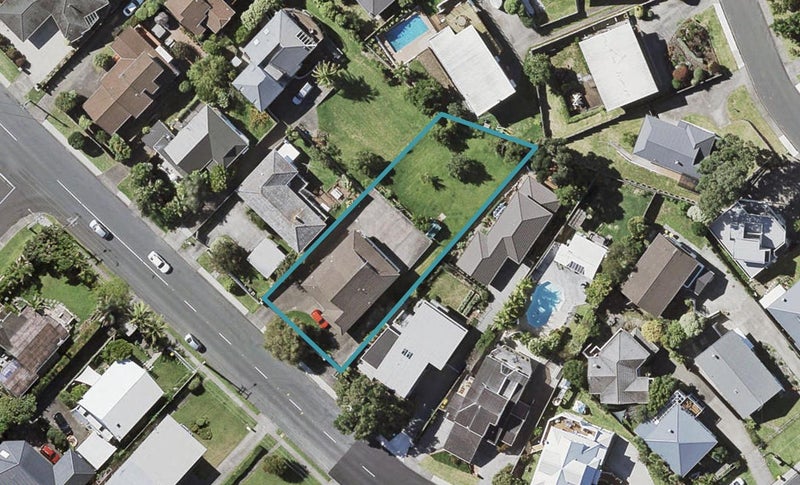 63 East Coast Road, Castor Bay, Auckland - Carousel 1