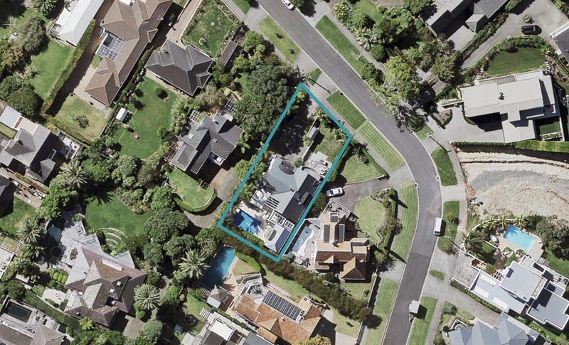 35 Codrington Crescent, Mission Bay, Auckland - Carousel 1