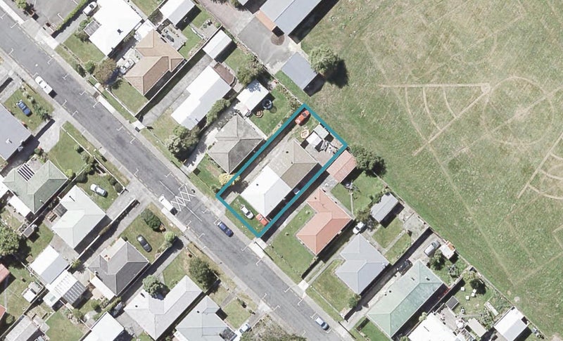 2/56 KONINI ST PARKWAY, Wainuiomata, Lower Hutt - Carousel 1