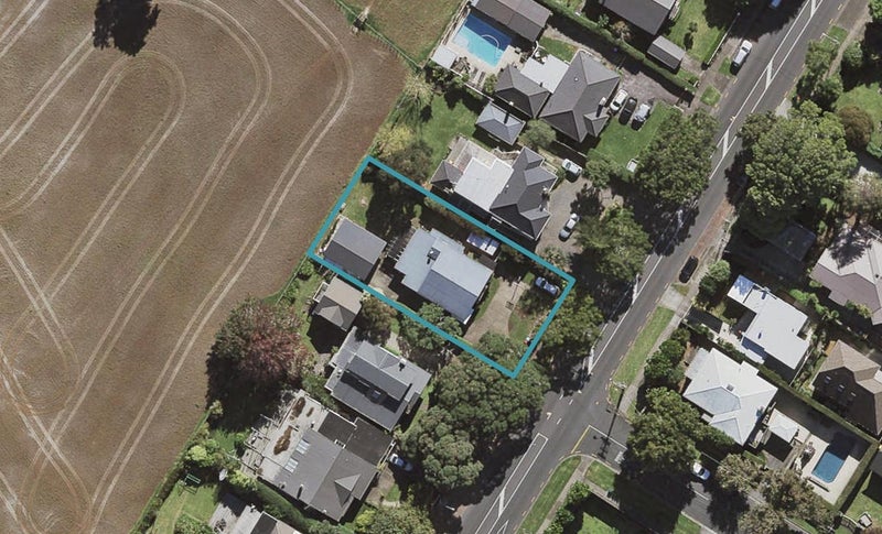 118 Campbell Road, One Tree Hill, Auckland - Carousel 1