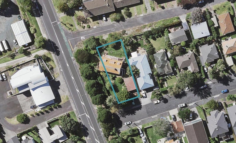 34 Empire Road, Devonport, Auckland - Carousel 1