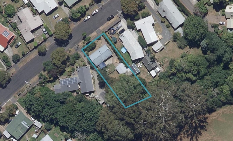 62 Nevada Road, Silverdale, Hamilton - Carousel 1