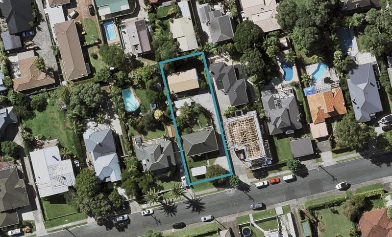2/30 Norwood Road, Bayswater, Auckland - Carousel 1