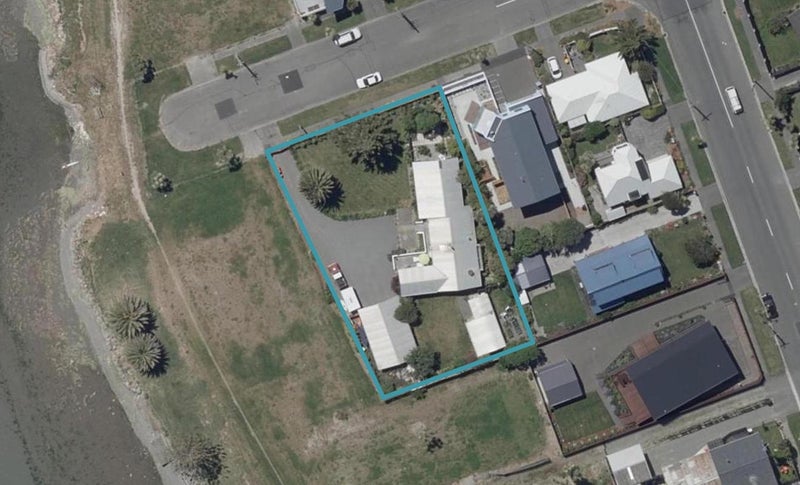 4 Penguin Street, Southshore, Christchurch - Carousel 1