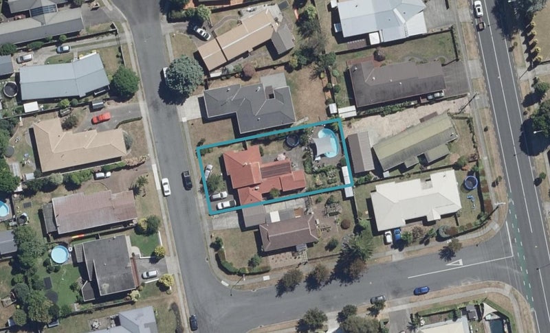 6 Ronald Court, Pukete, Hamilton - Carousel 1