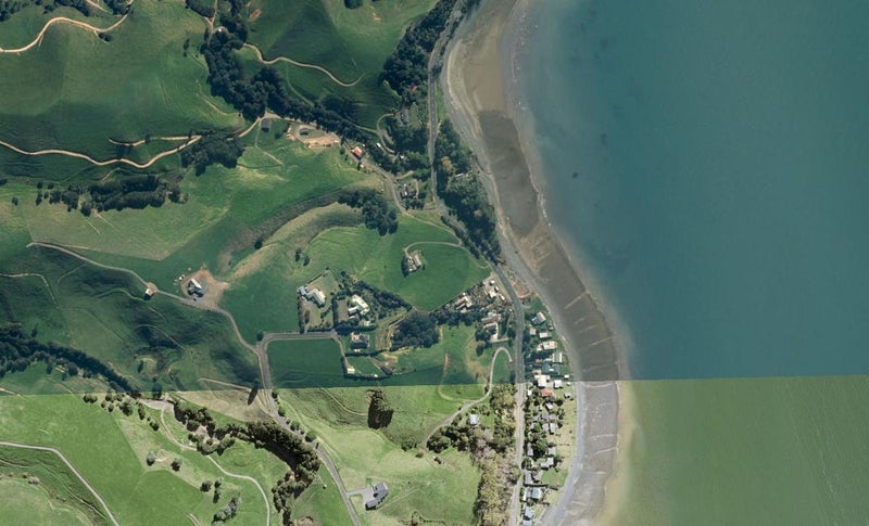 1895 East Coast Road, WHAKATIWAI, MIRANDA - Carousel 1