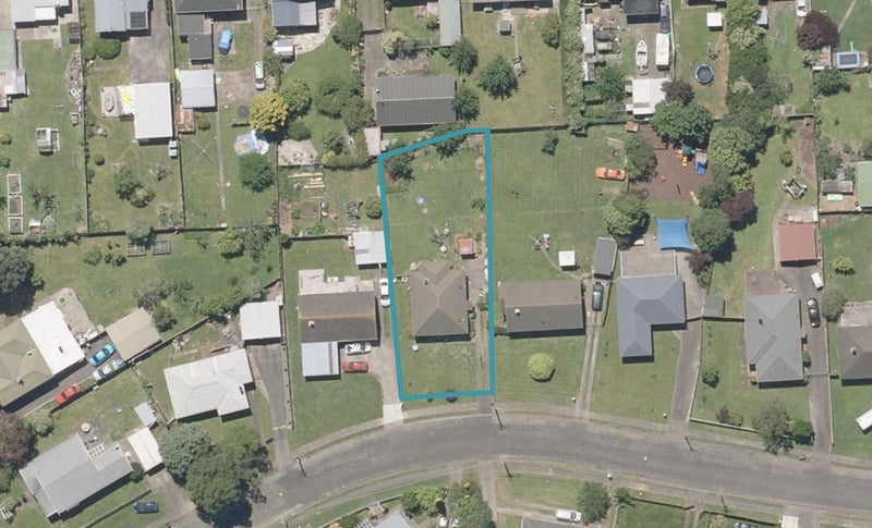 14 Matarawa Street, Whanganui East, Whanganui - Carousel 1
