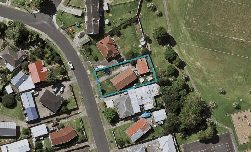12 Dairy Road, Otara, Auckland - Carousel 1