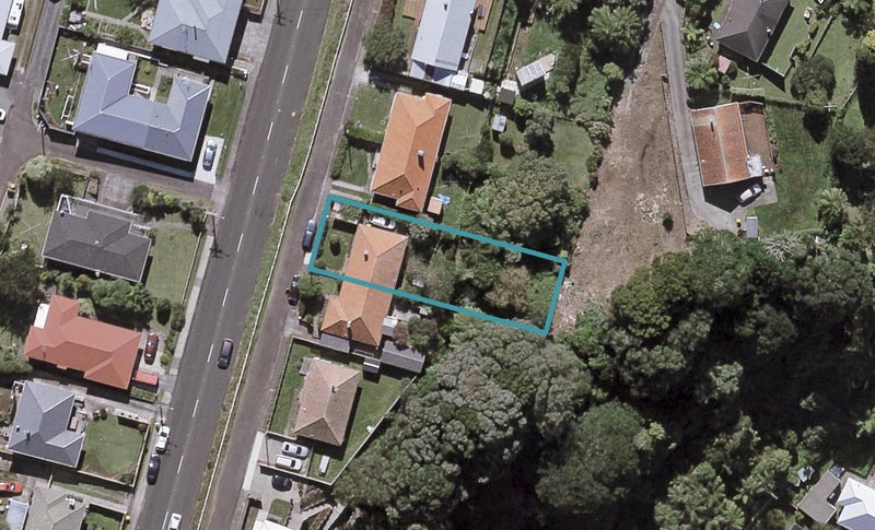 2/117 Frankley Road, Frankleigh Park, New Plymouth - Carousel 1