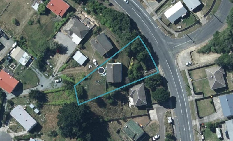 134 Champion Street, Cannons Creek, Porirua - Carousel 1