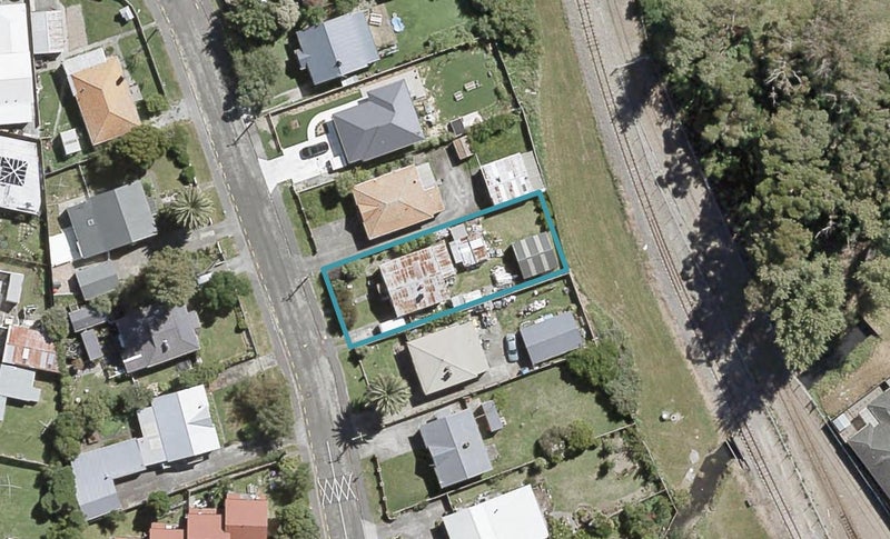 15 York Street, Moera, Lower Hutt - Carousel 1