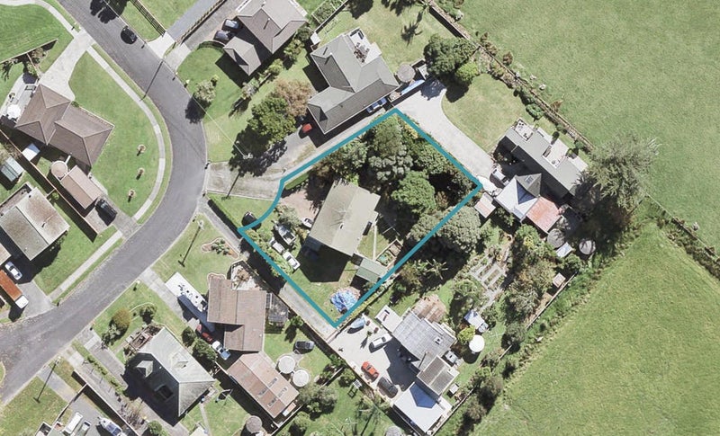 11 Cottonwood Place, Papakura - Carousel 1