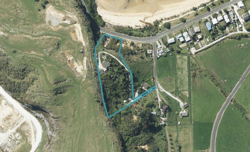 1090C Abel Tasman Drive, Takaka - Carousel 1