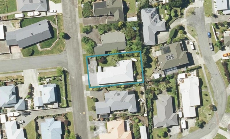 21 Ranui Street, Waikawa, Picton - Carousel 1
