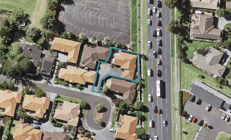 32 Seneca Court, Golflands, Auckland - Carousel 1