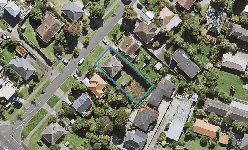 86 Kiwitea Street, Sandringham, Auckland - Carousel 1