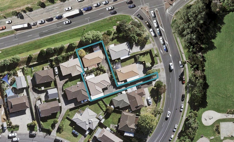 1/3 Caribbean Drive, Unsworth Heights, Auckland - Carousel 1