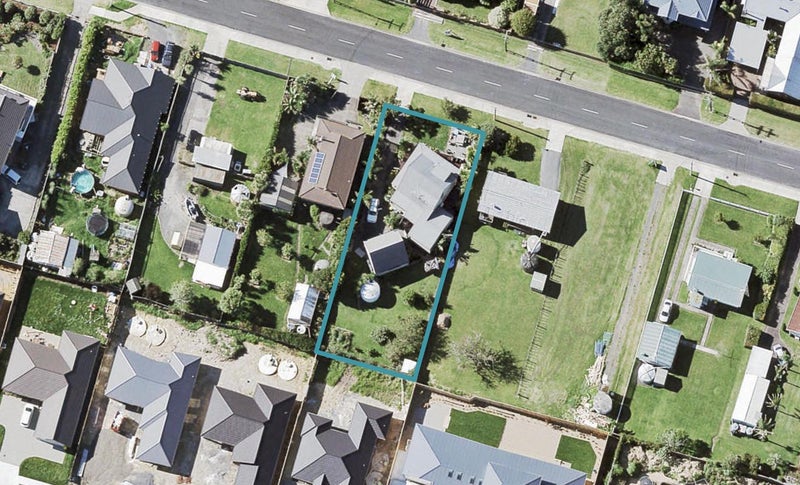 38 Karaka Road, Beachlands, Auckland - Carousel 1