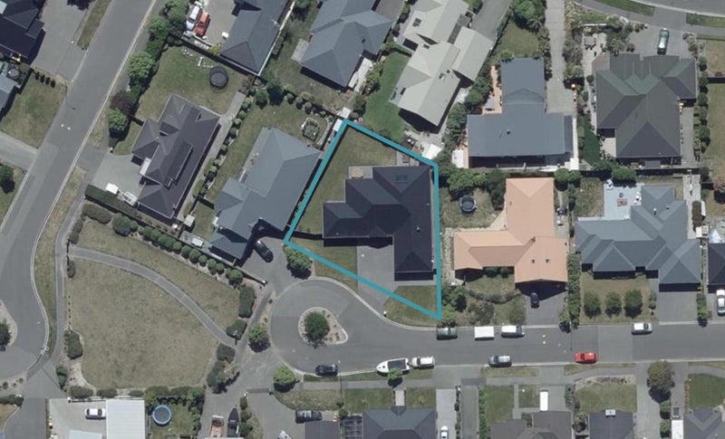 10 Woodhaven Place, Parklands, Christchurch - Carousel 1