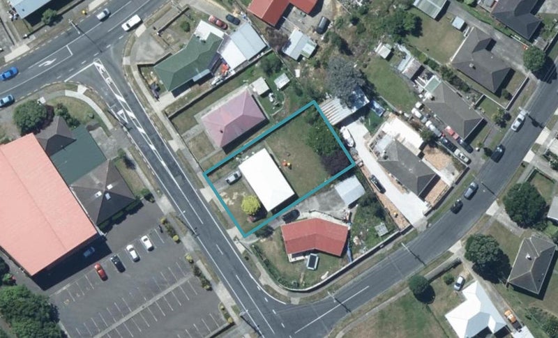 5 Driver Crescent, Cannons Creek, Porirua - Carousel 1