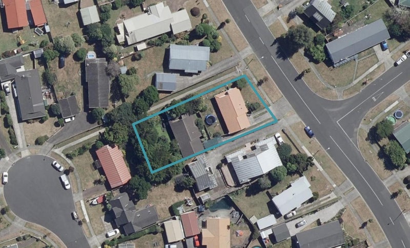 43B Endeavour Avenue, Flagstaff, Hamilton - Carousel 1