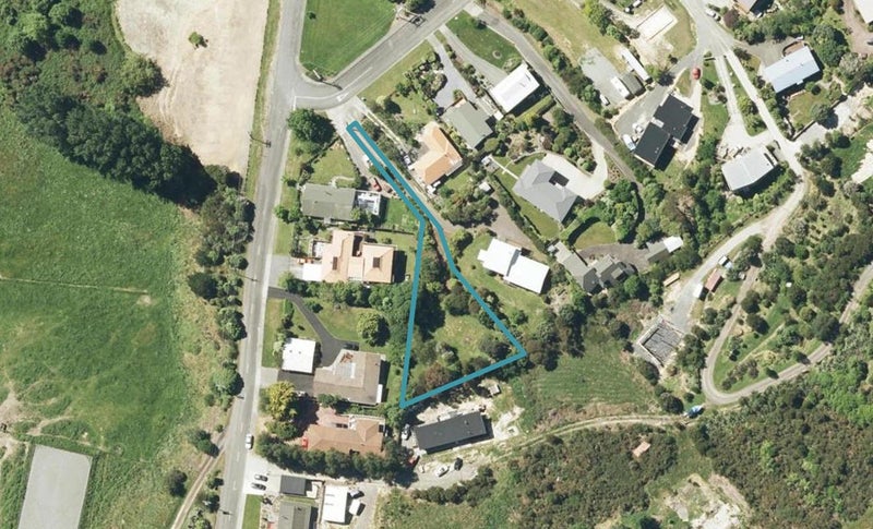 4 Moana View Road, Waikawa, Picton - Carousel 1