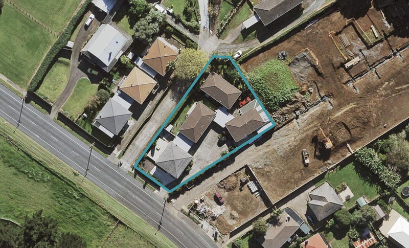 2/153 Wallace Road, Mangere Bridge, Auckland - Carousel 1