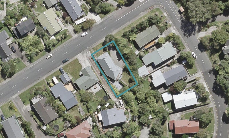 3 Redvers Drive, Belmont, Lower Hutt - Carousel 1