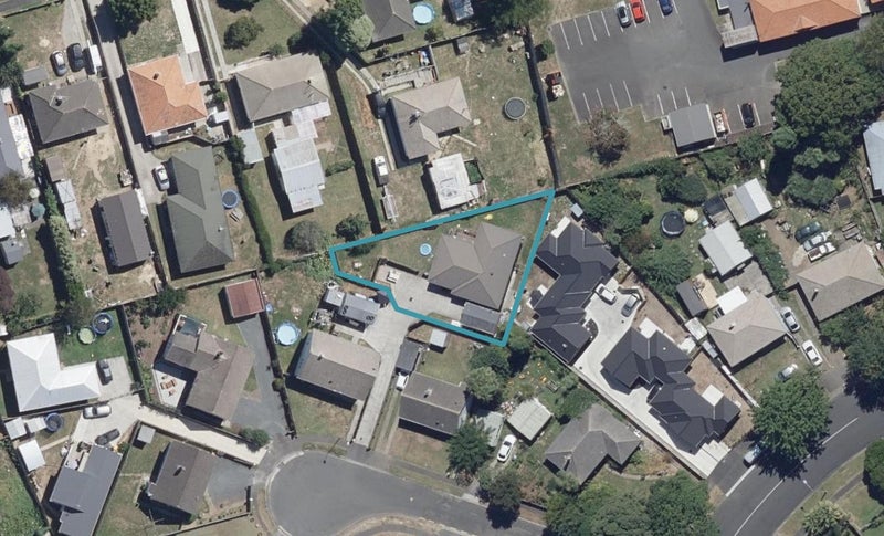 2A Hume Place, Fairfield, Hamilton - Carousel 1
