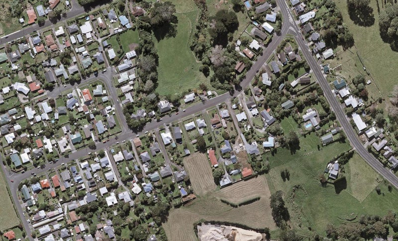 16 Cowling Road, Hurdon, New Plymouth - Carousel 1