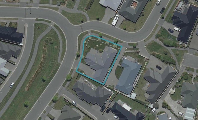 5 Carradale Avenue, Broomfield, Christchurch - Carousel 1