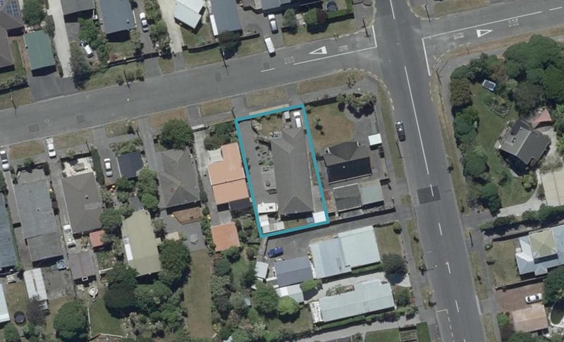 16 Larnach Street, Waimairi Beach, Christchurch - Carousel 1
