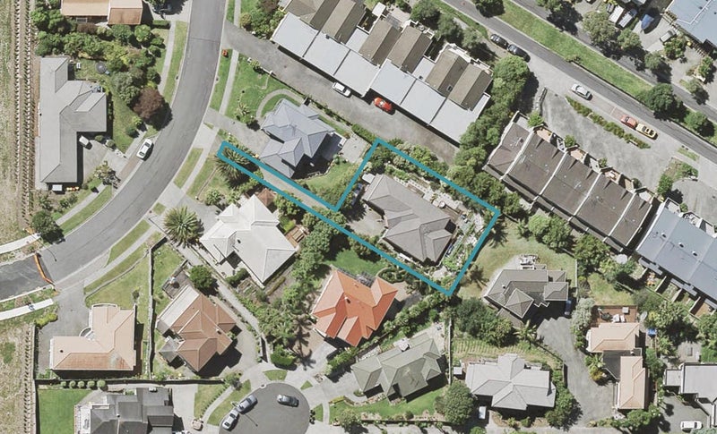 58 Fernhill Way, Oteha, Auckland - Carousel 1