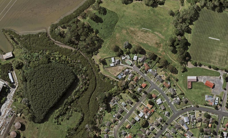 18C Bentley Road, Otara, Auckland - Carousel 1