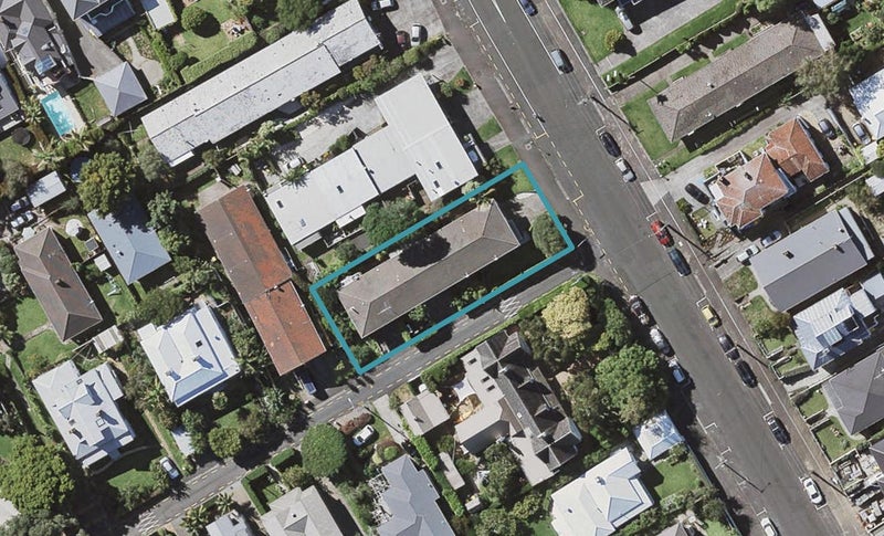 1/15 Church Street, Devonport, Auckland - Carousel 1