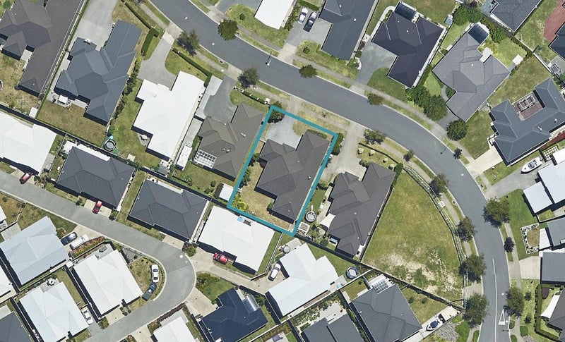 5 Mortlake Heights, Pyes Pa, Tauranga - Carousel 1