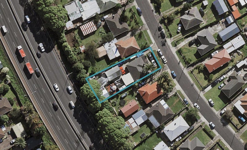 26 Harwood Crescent, Otara, Auckland - Carousel 1