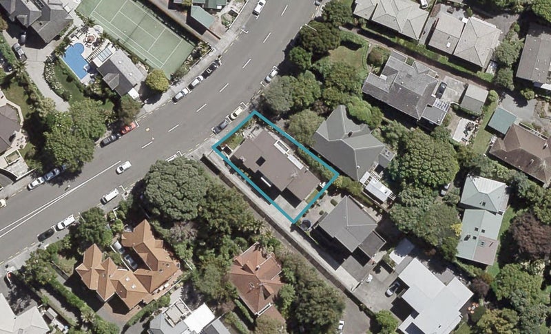 8A Bloomfield Terrace, Hutt Central, Lower Hutt - Carousel 1