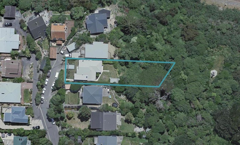 20 Highland Crescent, Wadestown, Wellington - Carousel 1