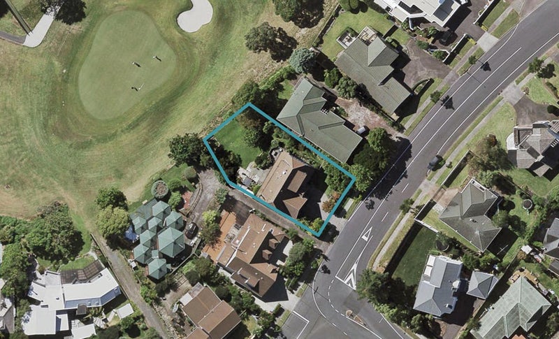 100 Panapa Drive, St Johns, Auckland - Carousel 1